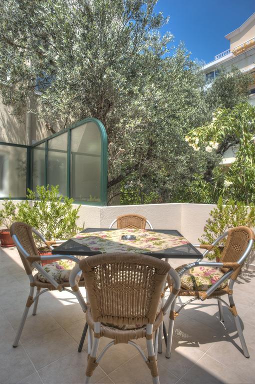 Villa Stevan Sveti Stefan Bilik gambar
